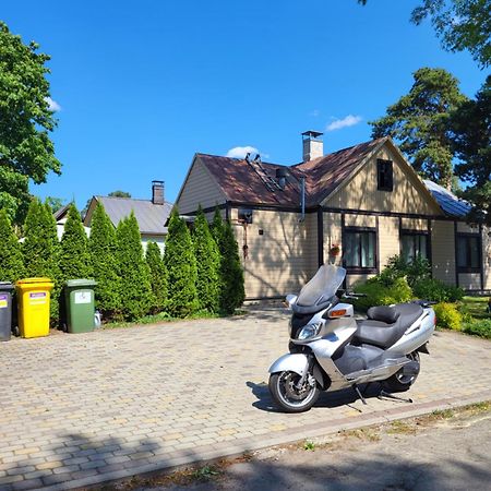 דירות Jūrkalne Sunnyhouse מראה חיצוני תמונה